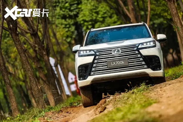 雷克萨斯LX700h,大哥的选择准没错