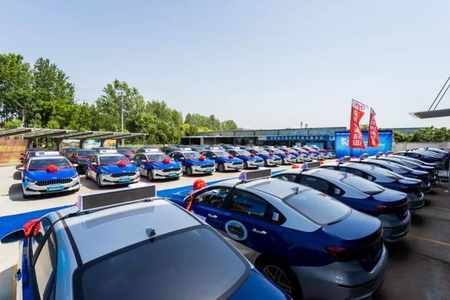 起亚602台K3 PHEV & K5 PHEV交车仪式