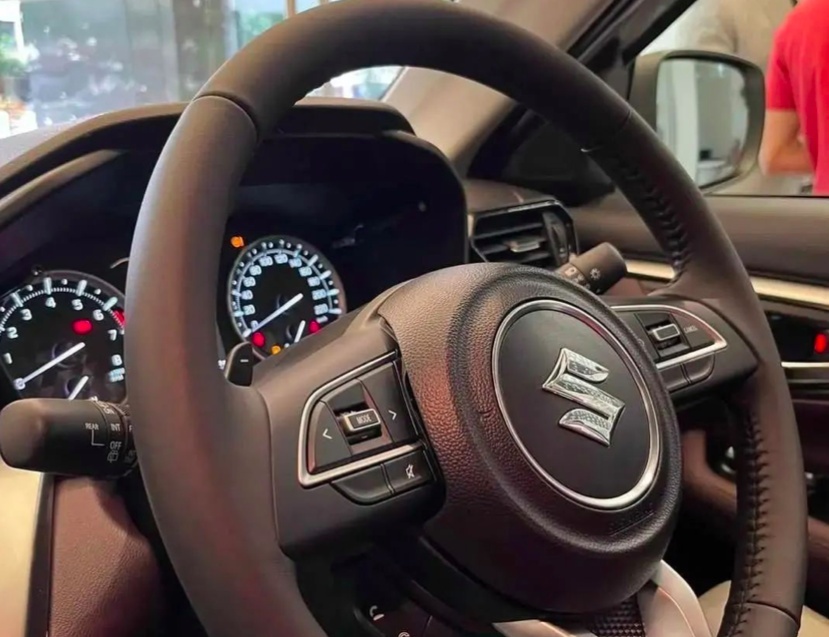海外实拍全新铃木Grand Vitara，1.5L引擎，还有混动版？