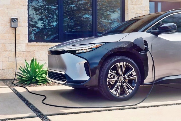 澳洲宣布2035年禁售燃油车，电动车时代真来了？