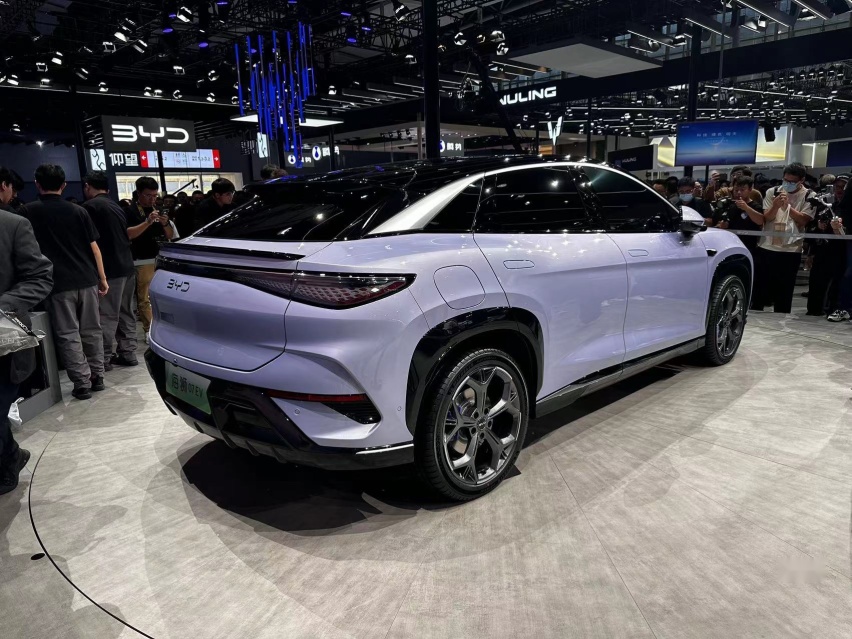 比亚迪海洋网迎来新车，e平台3.0打造，配云辇C系统，定位中型SUV