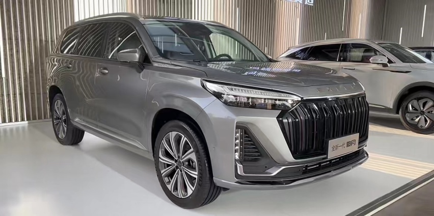 新一代星途揽月现身，“撞脸”奥迪Q7，内饰看齐奔驰EQS，或配8AT