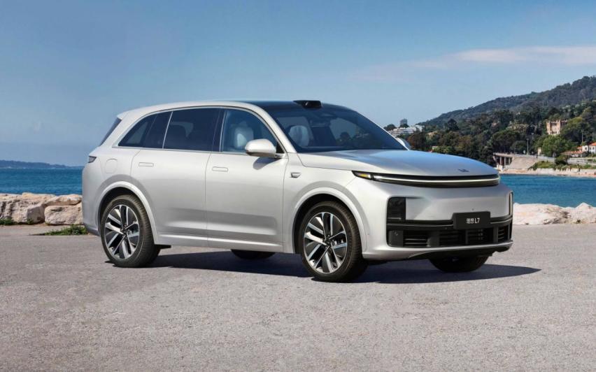 三款中大型SUV强势对决，问界M7、理想L7、阿维塔11谁才是王中王？