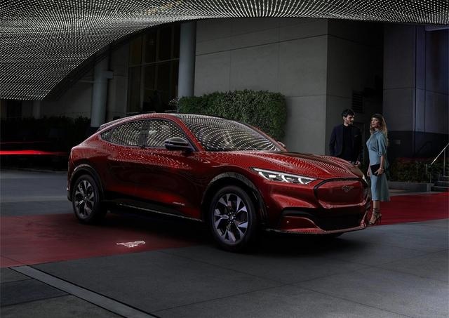 当大V8触了电，当野马与SUV结合——福特Mustang M