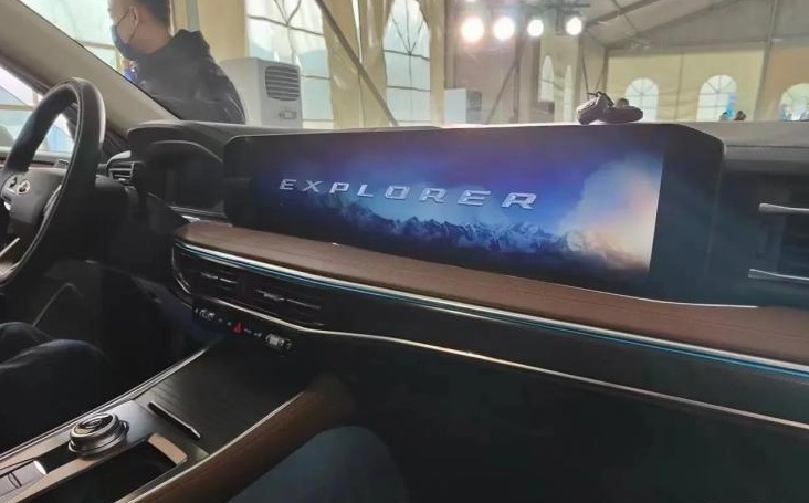 长安福特新探险者实车：有当网红的潜质