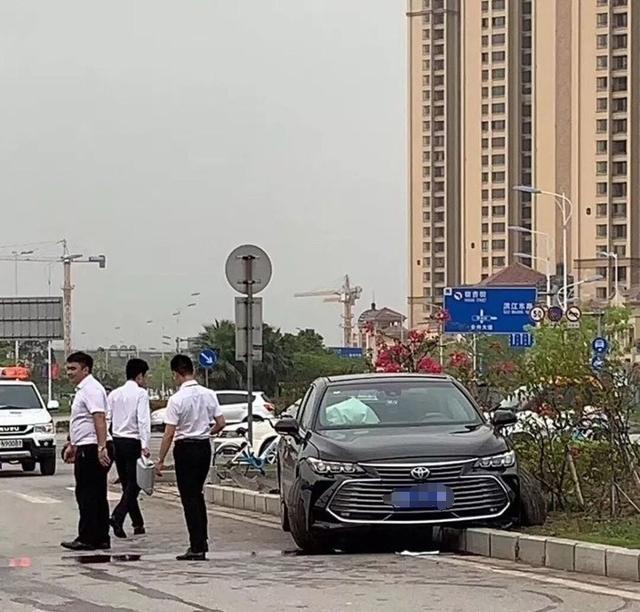 新一代“神车”亚洲龙真的好吗？事故之后才看到真相