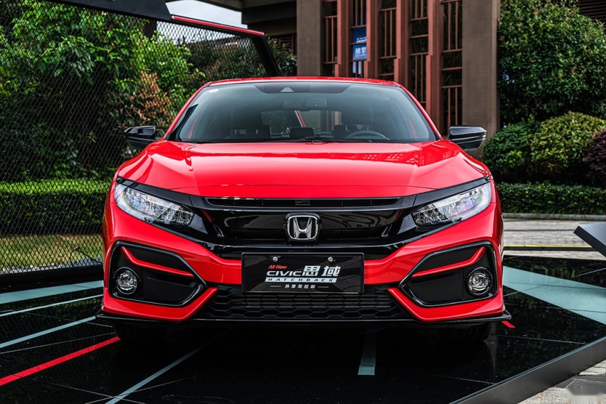 万众期待最强两厢，试驾本田思域Hatchback