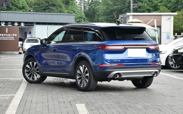 豪华感不输BBA，推荐2款15-30万能够入手的SUV，家用准没错