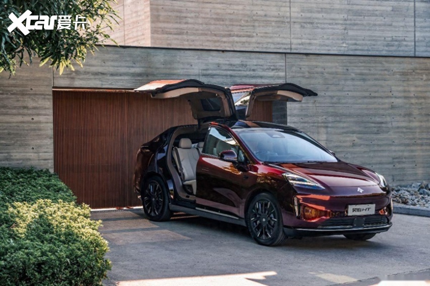 抢先体验昊铂ht,酷炫鸥翼门也可以是家用实际派?-爱卡汽车爱咖号