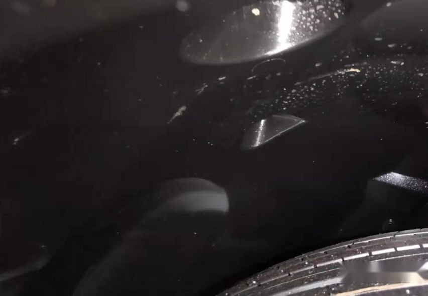 开云电竞官网从以前的舒适控到现在的全塑风销量大幅下滑的卡罗拉该反省下了(图19)