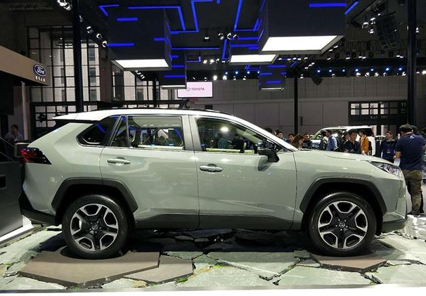 全新一代丰田RAV4登陆中国市场！或搭载凯美瑞同款动力总成
