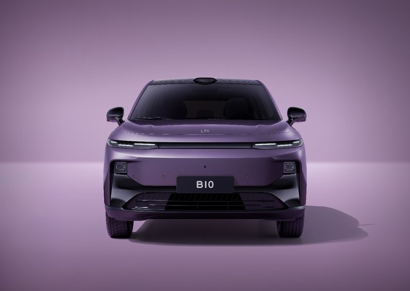 为年轻用户而来，零跑全新B系列首款车型B10亮相巴黎