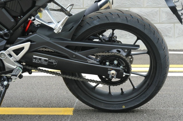 被价格掩盖了实力！本田CB300R骑行体验 完美的入门级街车