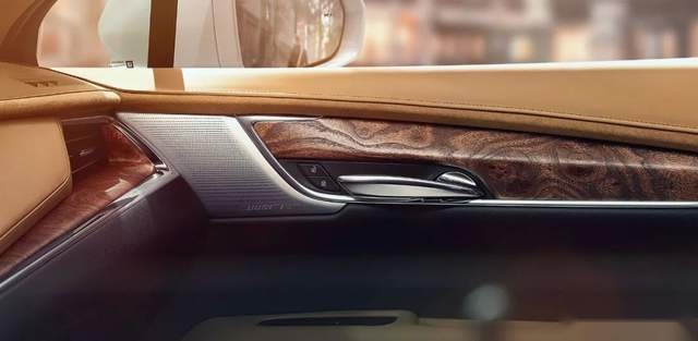 中型豪华SUV怎么选？奥迪Q5L、凯迪拉克XT5、沃尔沃XC60产品实