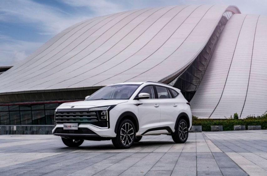 当下车市「PLUS」车型那么多，思皓X8 PLUS却有些含「爆」量过高