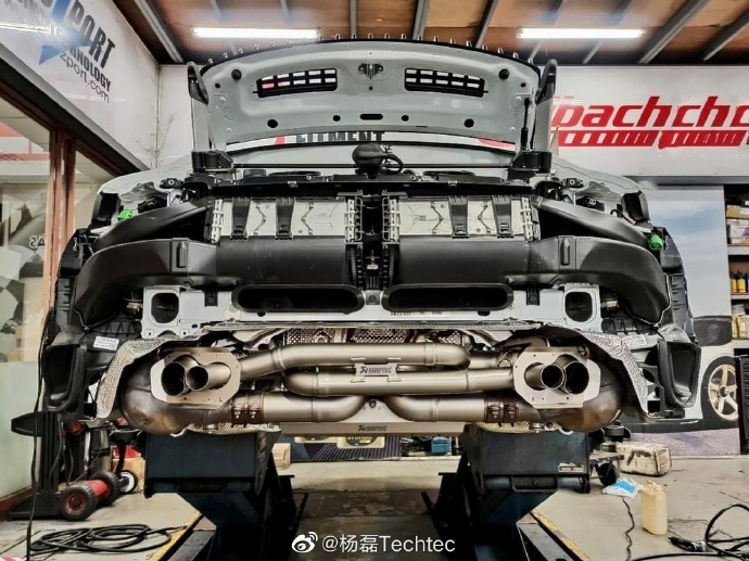 保时捷992 Turbo S改装AK天蝎Akrapovic钛合金排气