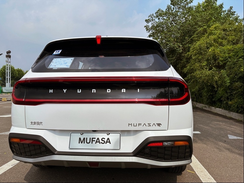 试驾北京现代MUFASA沐飒：“轮上智能两室一厅”才是最合适的