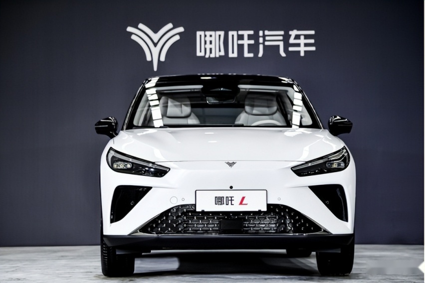 增程SUV哪吒L综合续航1300公里 售价12.99万起