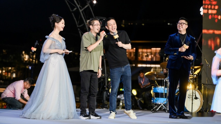 共赴一场六周年之约 蔚来深圳近三千车友同聚共庆盛会