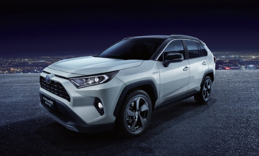 国产与合资的PK，零跑C10和丰田RAV4荣放，谁更优秀