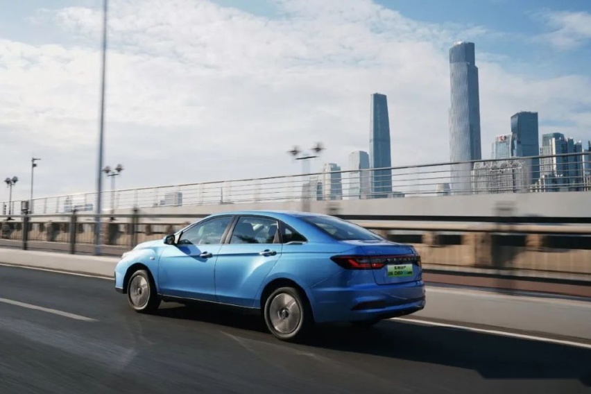 东风日产启辰D60EV PLUS补贴后售价12.98万元起 每公里仅需