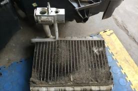 清洗空调蒸发箱是否会损坏电脑主机？