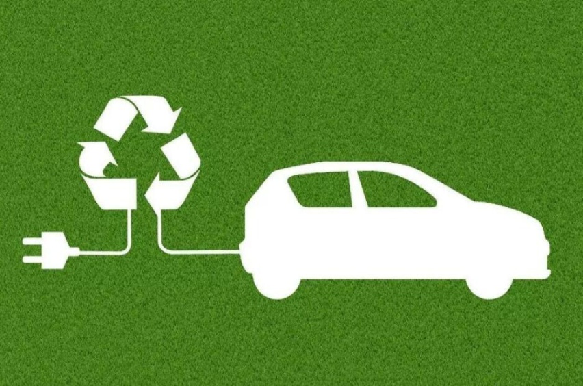 该向每一位燃油车主致敬 人民真的需要五菱宏光MINI EV？