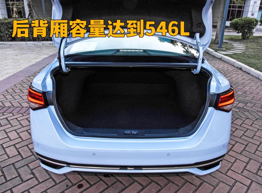 深度体验超混电驱轩｜13.89万元起售，油耗低至3.96L/100KM