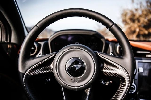 400万的快感，试驾迈凯伦720S Spider