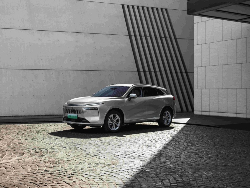 定位大五座旗舰电动SUV 新摩卡DHT-PHEV将是理想L7最强劲对手