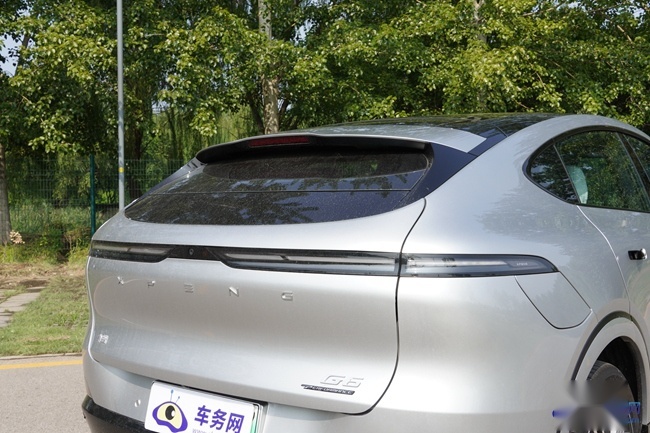25万级智电王者 试驾小鹏G6 超智驾轿跑SUV