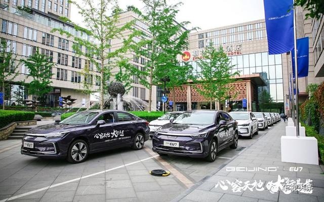 试驾北京汽车EU7,高性价比纯电B级车,除了换标还有何不同?