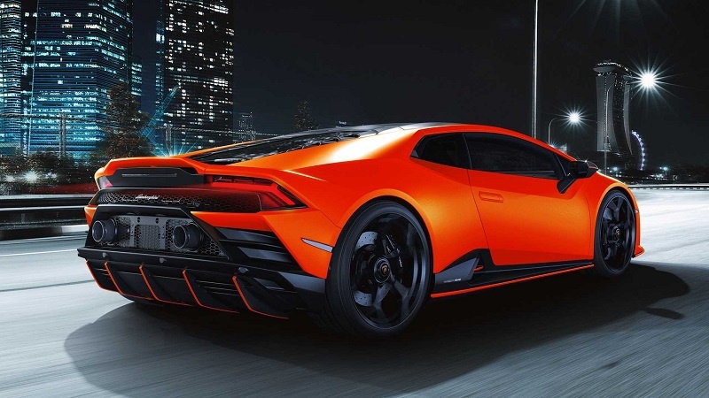 lamborghini-huracan-evo-fluo-capsule (5).jpg