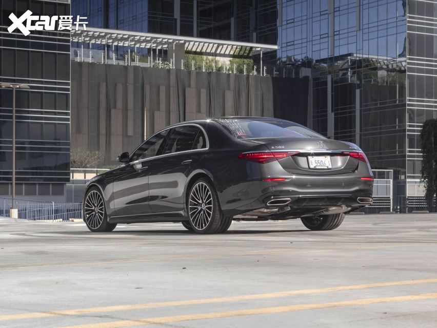 奔驰S580e海外现已发售  油耗才0.6L！