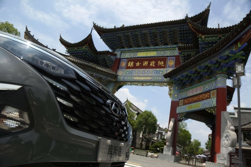 侧滑门一开 沦陷在魔法世界的晚霞中——库斯途车主实录