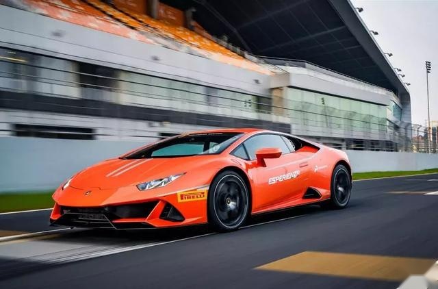 国内首试兰博基尼Huracán EVO,让你意想不到的听话!