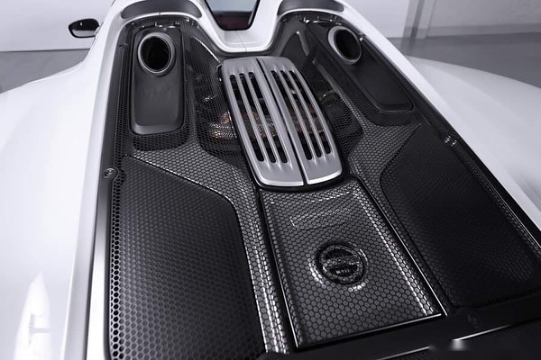 保时捷918 Spyder实车 简洁大气的设计