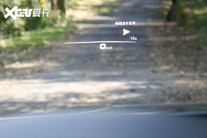 全世界最快的SUV，开起来就真的很爽吗？