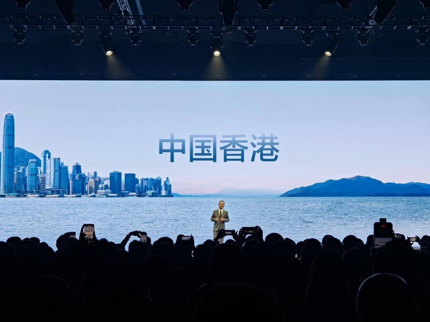 全新极氪009香港上市，要做新时代最好的MPV？