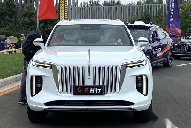 尺寸超宝马X7的纯电SUV，红旗E-HS9有多少亮点？