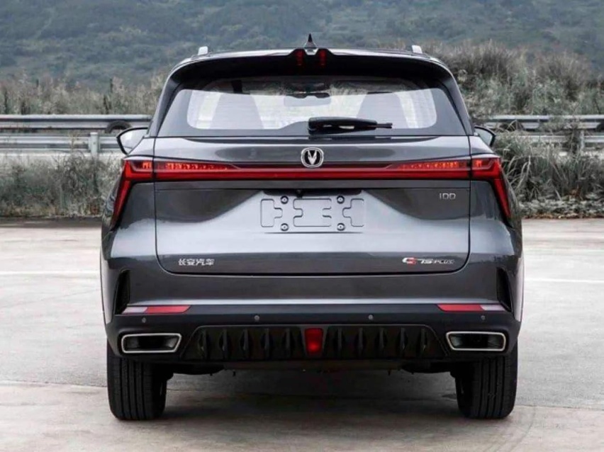 标配1.5T插混，续航超1300km，最低15万就搞定！