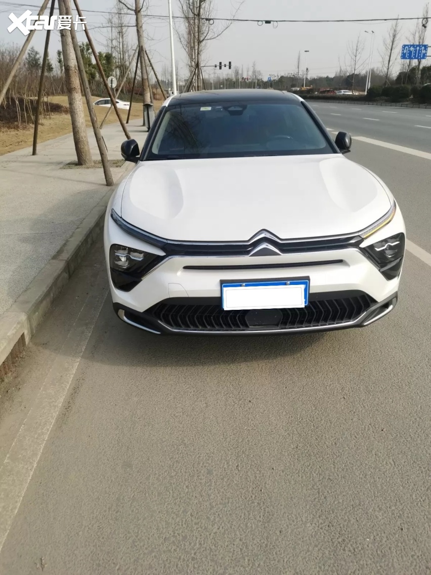 开惯爱丽舍，再开凡尔赛C5 X，感受到了轿车与旅行车的差距
