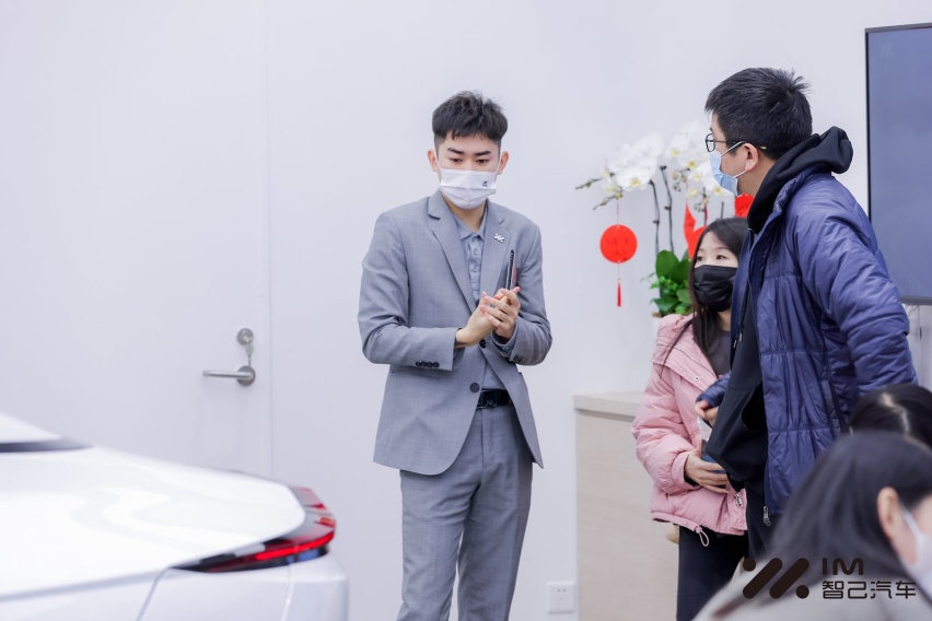 让每一刻都值得,智己汽车体验中心（北京领展中心）盛大开业
