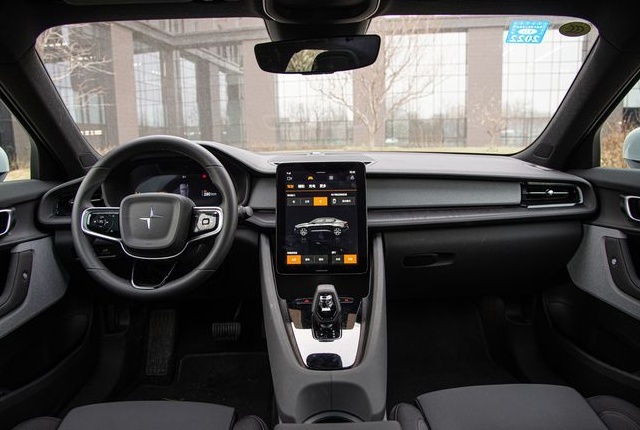 新款极星Polestar 2价格下调，狙击Model 3