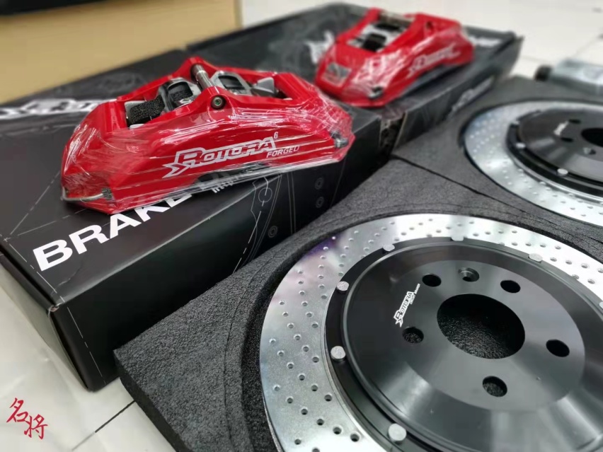 奥迪S3/8VS改装升级Rotora刹车 大六活塞
