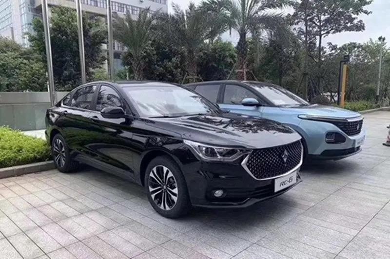 宝骏RC-6实车实拍照，采用家族设计风格，实车比渲染图还帅气