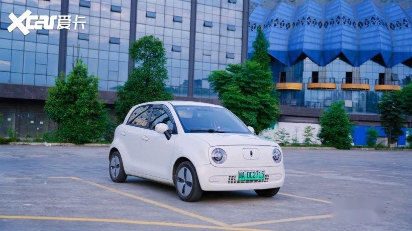 和表哥交换体验欧拉黑猫和宝骏KiWi EV，结果很惊喜！