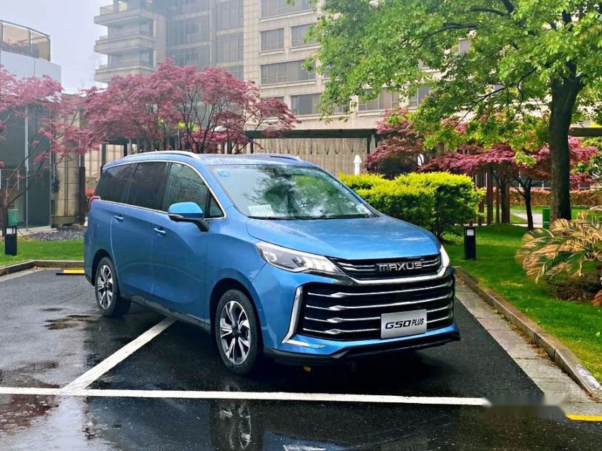 15万落地，轿车、SUV和MPV之间，为啥选后者是最明智的？