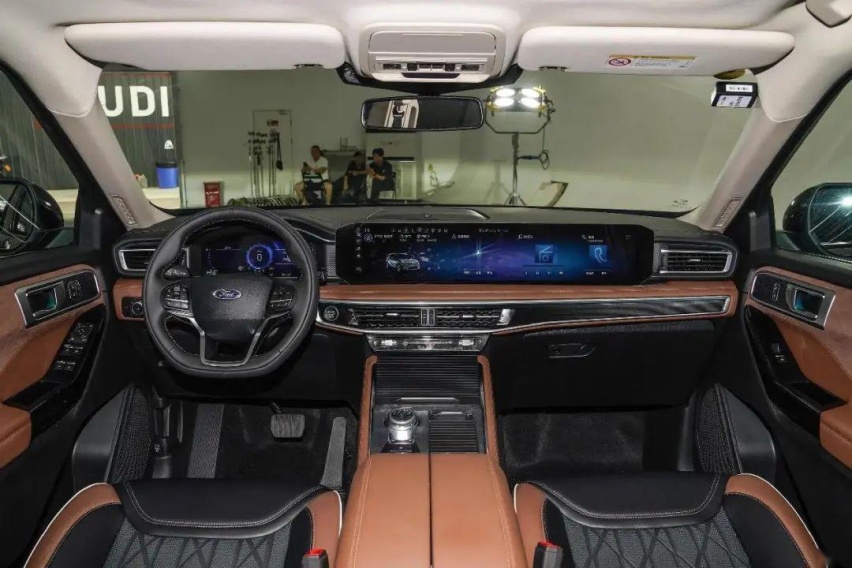 30万你能买到块头最大的4款SUV，车长超5米，6/7 座任选