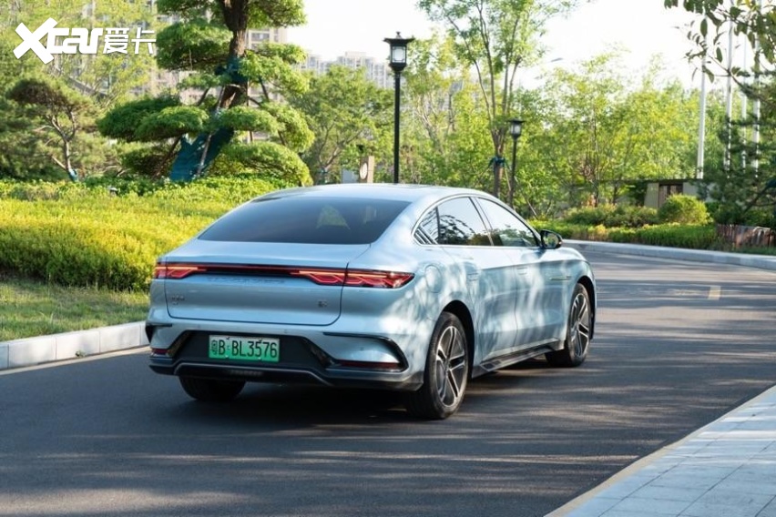 试驾比亚迪汉ev冠军版:冠军之名实至名归!